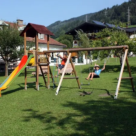 Apartmán Muehle - Including Summercard, Sauna, Kaprun's Largest Private Garden With Panoramic View Kaprun